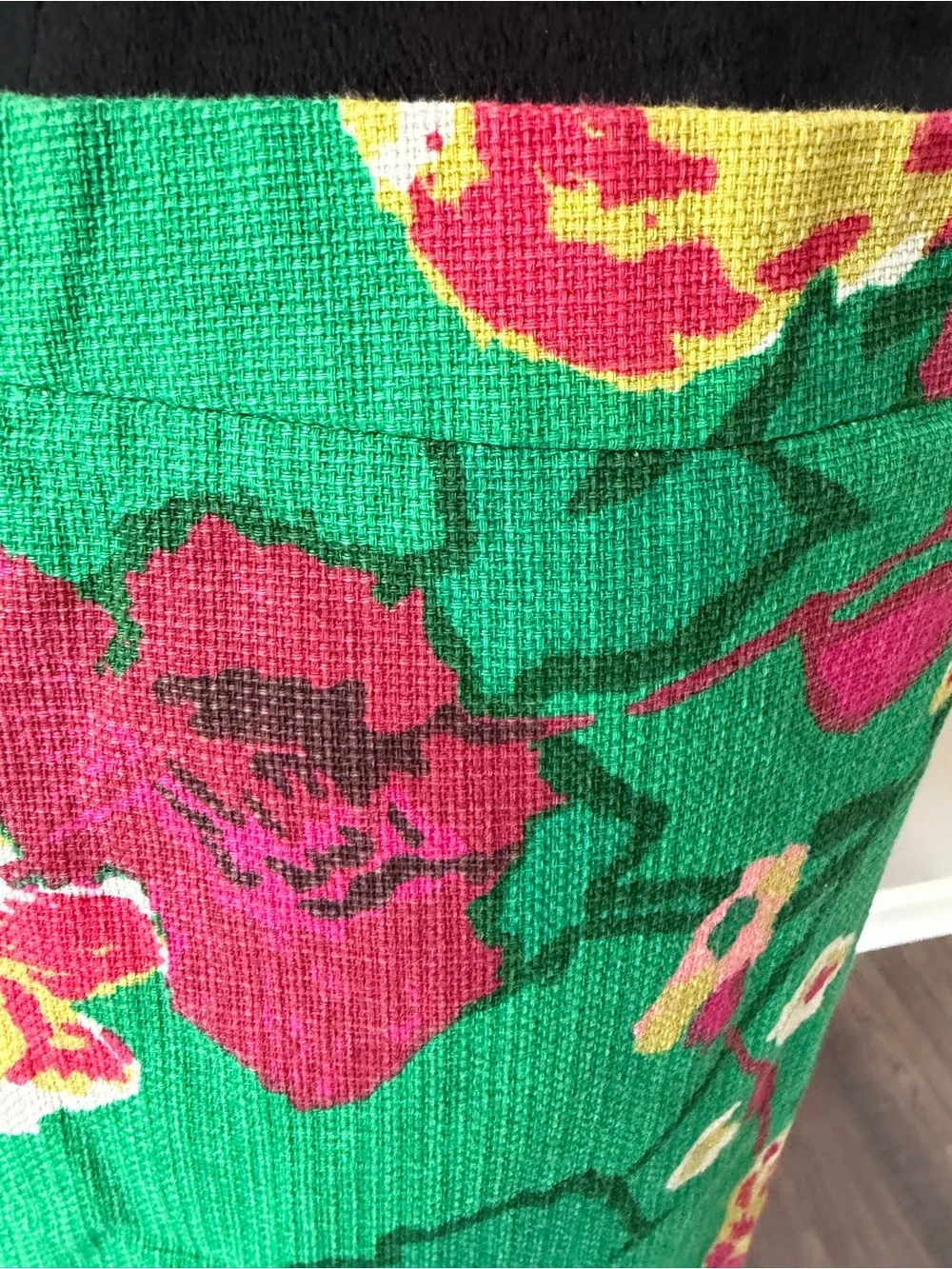 J. Crew Green Floral Pencil Zip Skirt - Vibrant Pink & Yellow Bloom Print Size 6